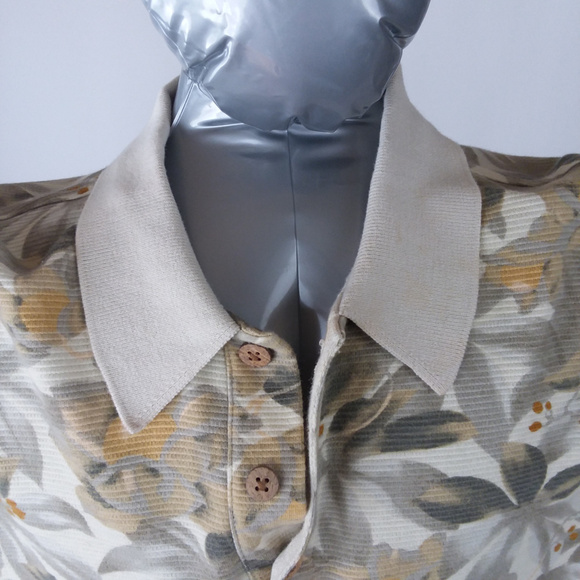 Tommy Bahama Men's L Hawaiian Casual Shirt - Picture 3 of 6
